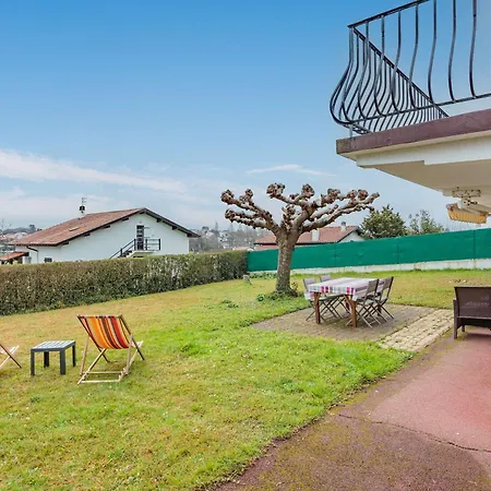 Apartment Agreable Proche Erromardie - 4 Pers. - Fr-1-4-715 Saint-Jean-de-Luz